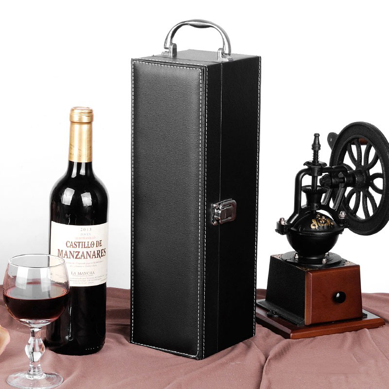 So sánh hộp đựng rượu: Gỗ hay Da? Cuộc chiến không hồi kết